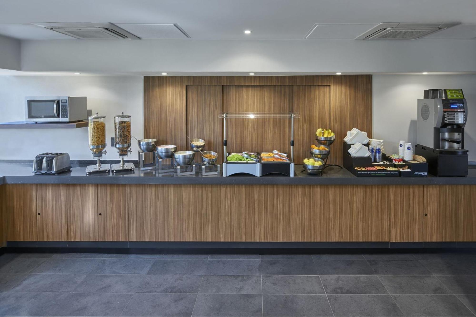 City Express By Marriott Ciudad Victoria Εξωτερικό φωτογραφία